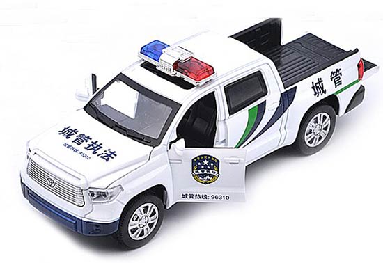 Kids White 1:32 Scale Diecast Toyota Tundra Pickup Truck Toy