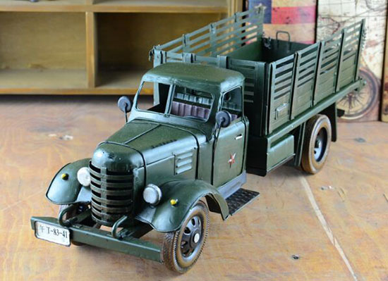 Large Scale Army Green Vintage 1956 FAW Jiefang Army Truck