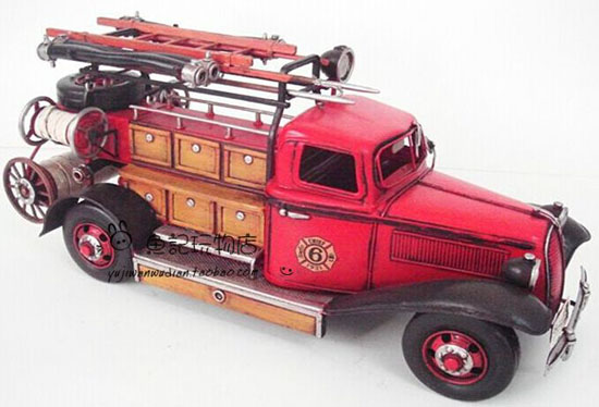 Tinplate Large Scale Red Vintage Fire Fighting Truck Model