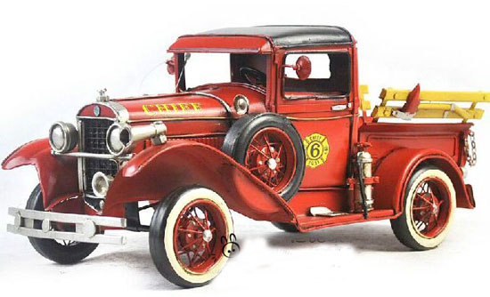 Large Scale Red Tinplate Vintage Fire Fighting Truck Model