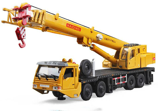 Kids 1:55 Scale Yellow Diecast Crane Toy