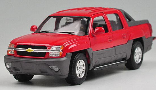 Welly 1:24 Scale Black / Red Diecast Chevrolet Avalanche Pickup