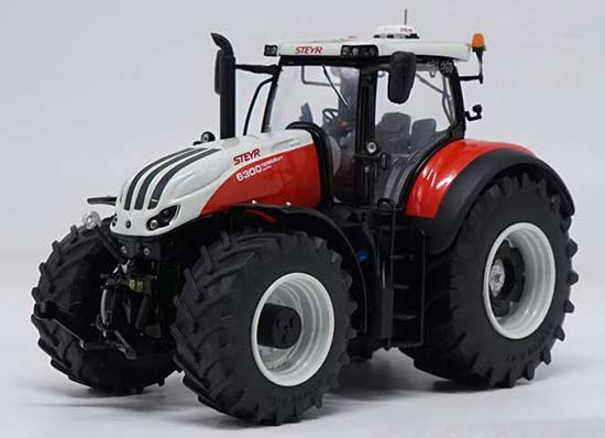 1:32 Scale Red Diecast Vredestein Tractor Model