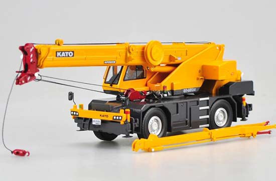 Yellow 1:50 Scale KATO SR-250Ri Diecast Mobile Crane Model