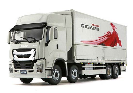 White 1:32 Scale Diecast Isuzu GIGA VC61 Box Truck Model