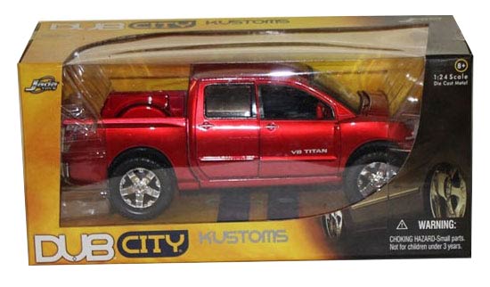 Red / Silver 1:24 Sale Nissan V8 TITAN Pickup Truck Model