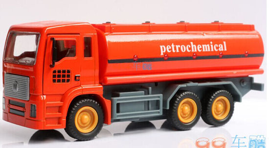 Kids Bright Red 1:32 Scale Diecast Oil Tank Truck Toy
