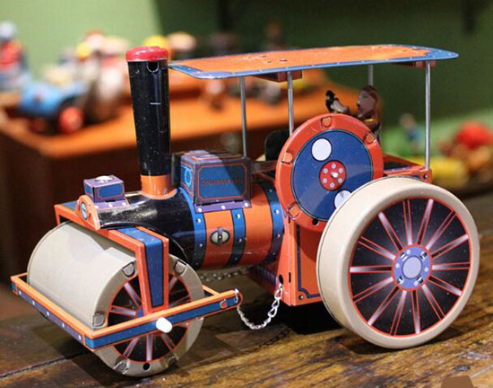 Red Tinplate Vintage Design Steam Road Roller Toy